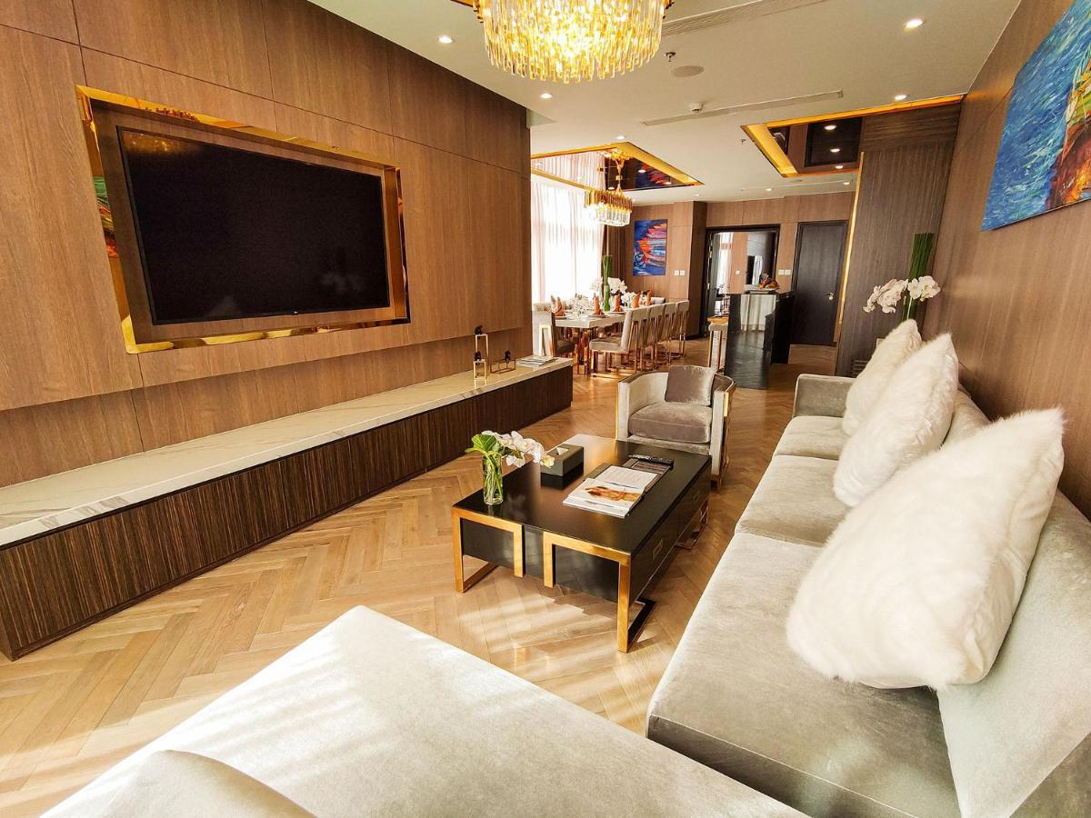 Diamond Stars Ben Tre Hotel Экстерьер фото The interior of the lounge